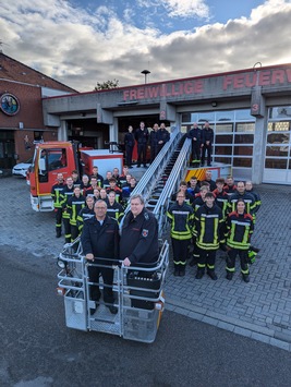 Feuerwehr Kalkar: Ausbildung erfolgreich bestanden – 30 Kameradinnen und Kameraden bestehen den ersten Teil der Grundausbildung