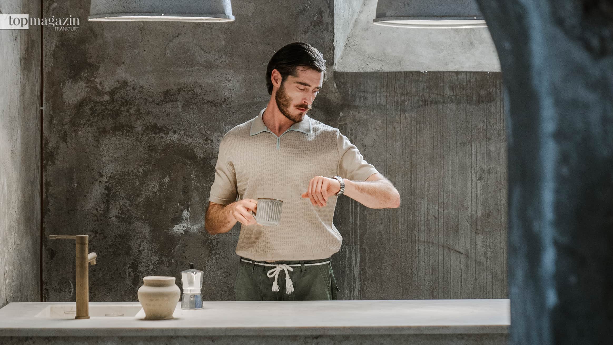 Mocha Mousse: Pantone-Farbe 2025 setzt Mode-Statements