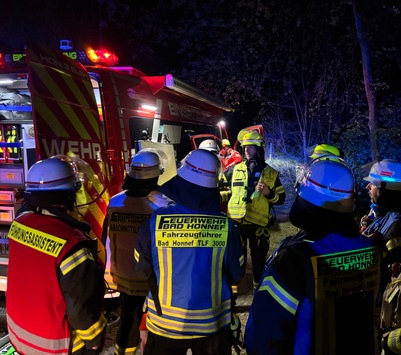FW Bad Honnef: Zweimaliger Chlorgasalarm auf der Insel Grafenwerth