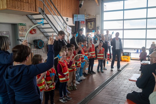 FW Finnentrop: Gründung der Kinderfeuerwehr