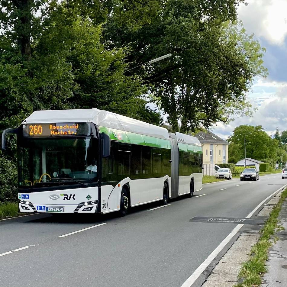 „Einsteigen, bitte !“ – unterwegs mit dem Bus: Die „Königslinie“ – mit der 260 von Köln ins Bergische Land