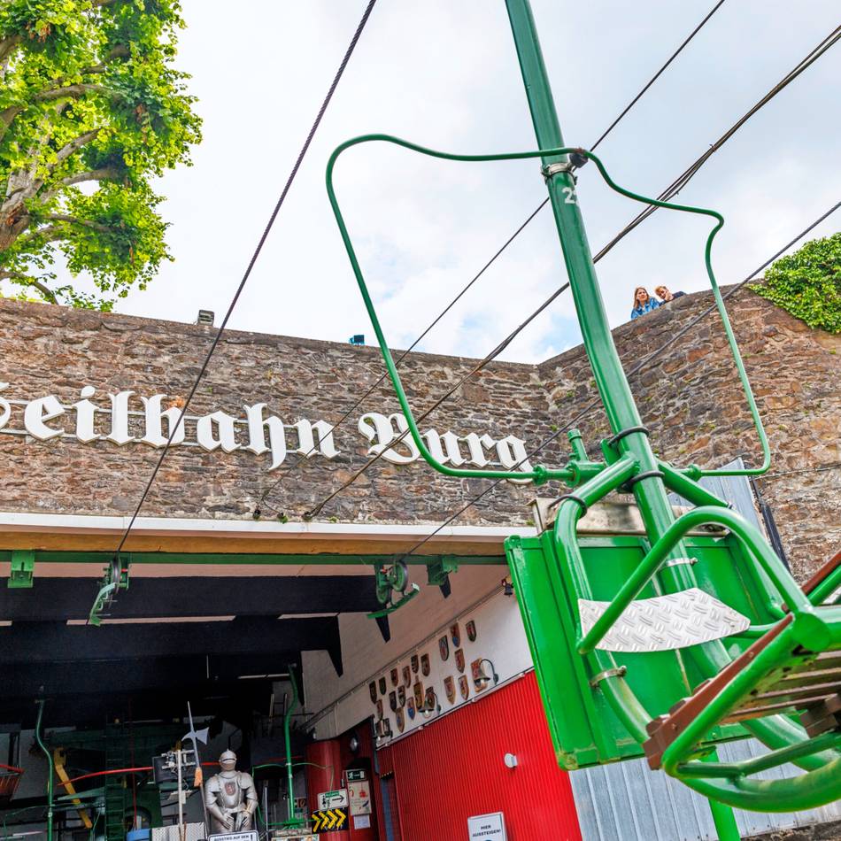 Sanierung von Schloss Burg in Solingen: Ist der Treppen-Abriss ein Umsatz-Killer für die Seilbahn?