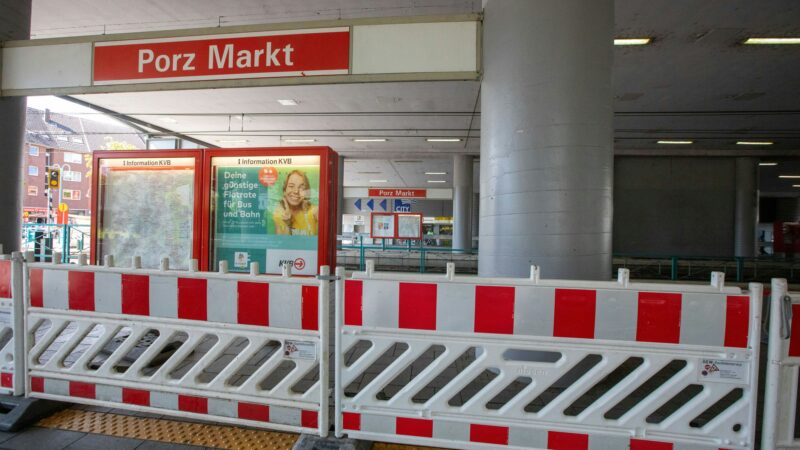 Nach Absackungen: KVB-Haltestelle „Porz Markt“ komplett gesperrt