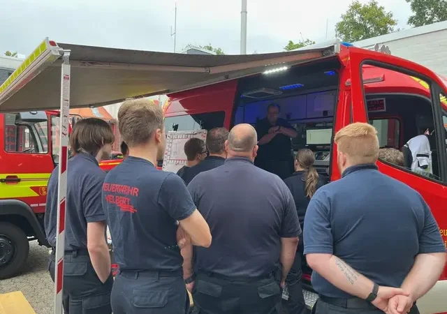 Gemeinsame Einsatzübung der Feuerwehren aus Velbert, Wülfrath und Heiligenhaus