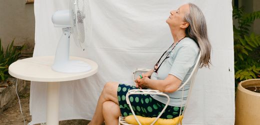 Hitze: Trinken, kühlen, versorgen – Tipps für ältere Menschen bei hohen Temperaturen