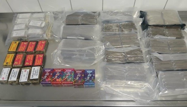 API-TH: 16 kg Haschisch im Kofferraum