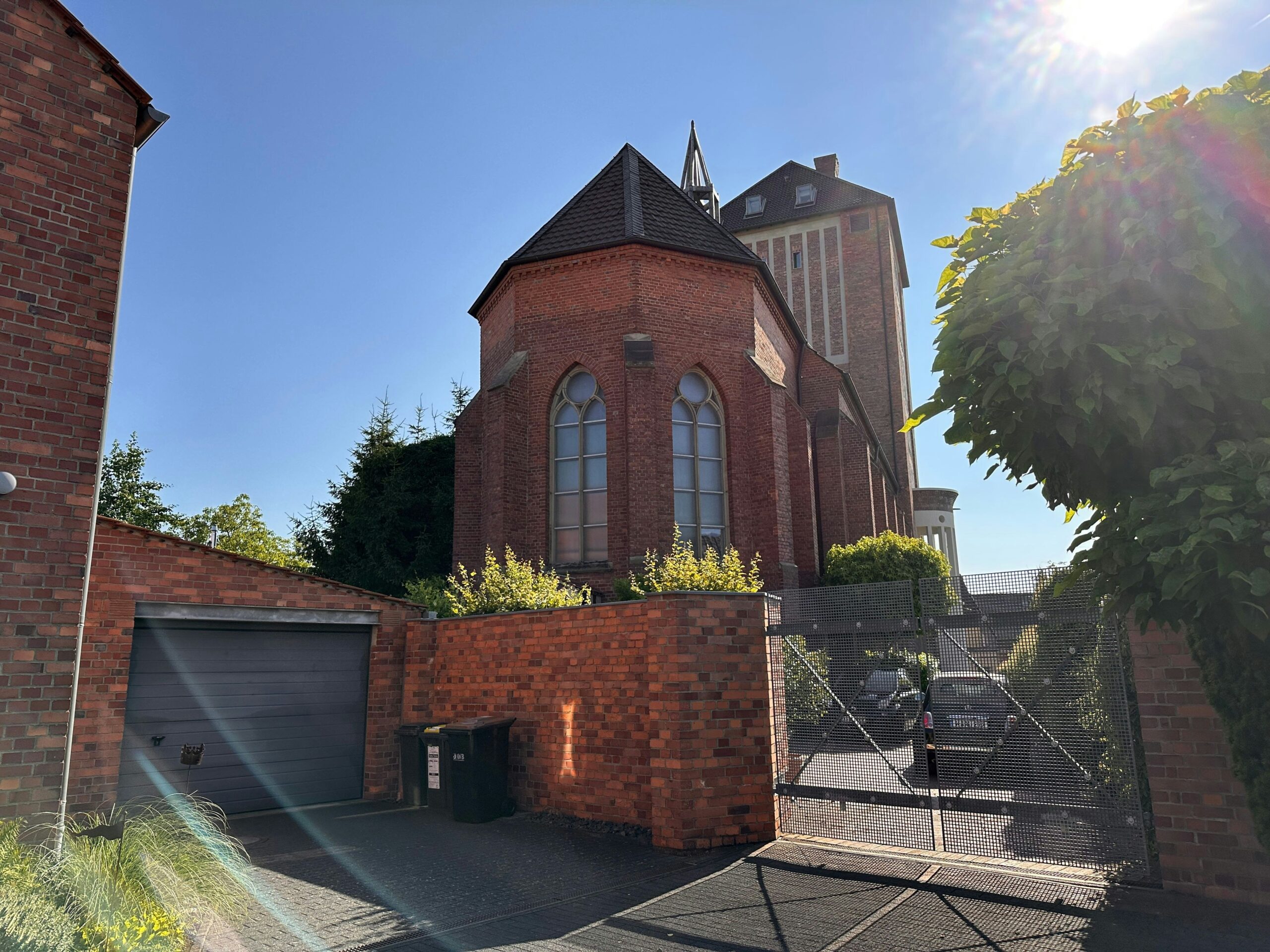 Von Adelsgütern zu Kirchen: Historische Spuren auf der sechsten Tour des Kulturpfads Rodenkirchen