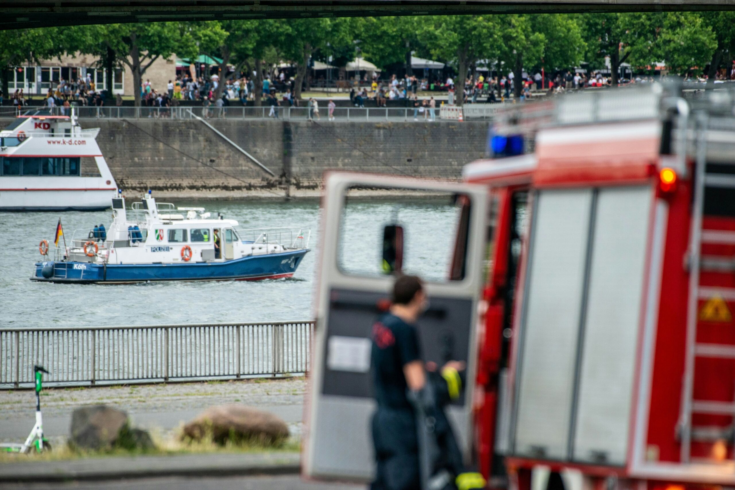 Pro und Contra: Das Badeverbot für den Rhein ist richtig und längst überfällig