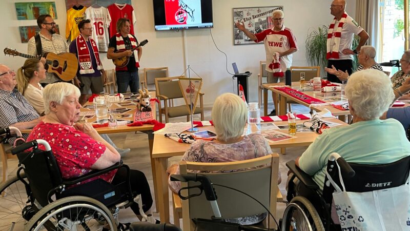 FC-Demenz-Projekt: Höhner wecken Erinnerungen bei Älteren