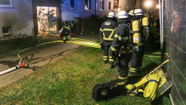 Schon wieder Feuer in Wohnhaus – geht in Farmsen ein Brandstifter um?
