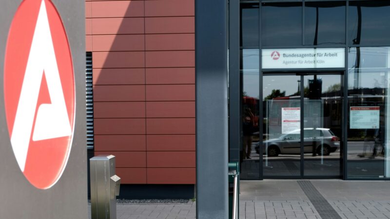 Drei Millionen Arbeitslose bundesweit: Kölner Arbeitsagentur-Chef Klapper spürt „leichte Beunruhigung“