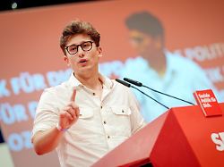 Juso-Chef Türmer im Frühstart: SPD-Nachwuchs warnt vor „Hintertür zur Wehrpflicht“