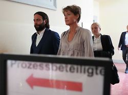 „Ich sprang auf den Vater“: Mitangeklagter entschuldigt sich bei Christina Blocks Ex-Mann