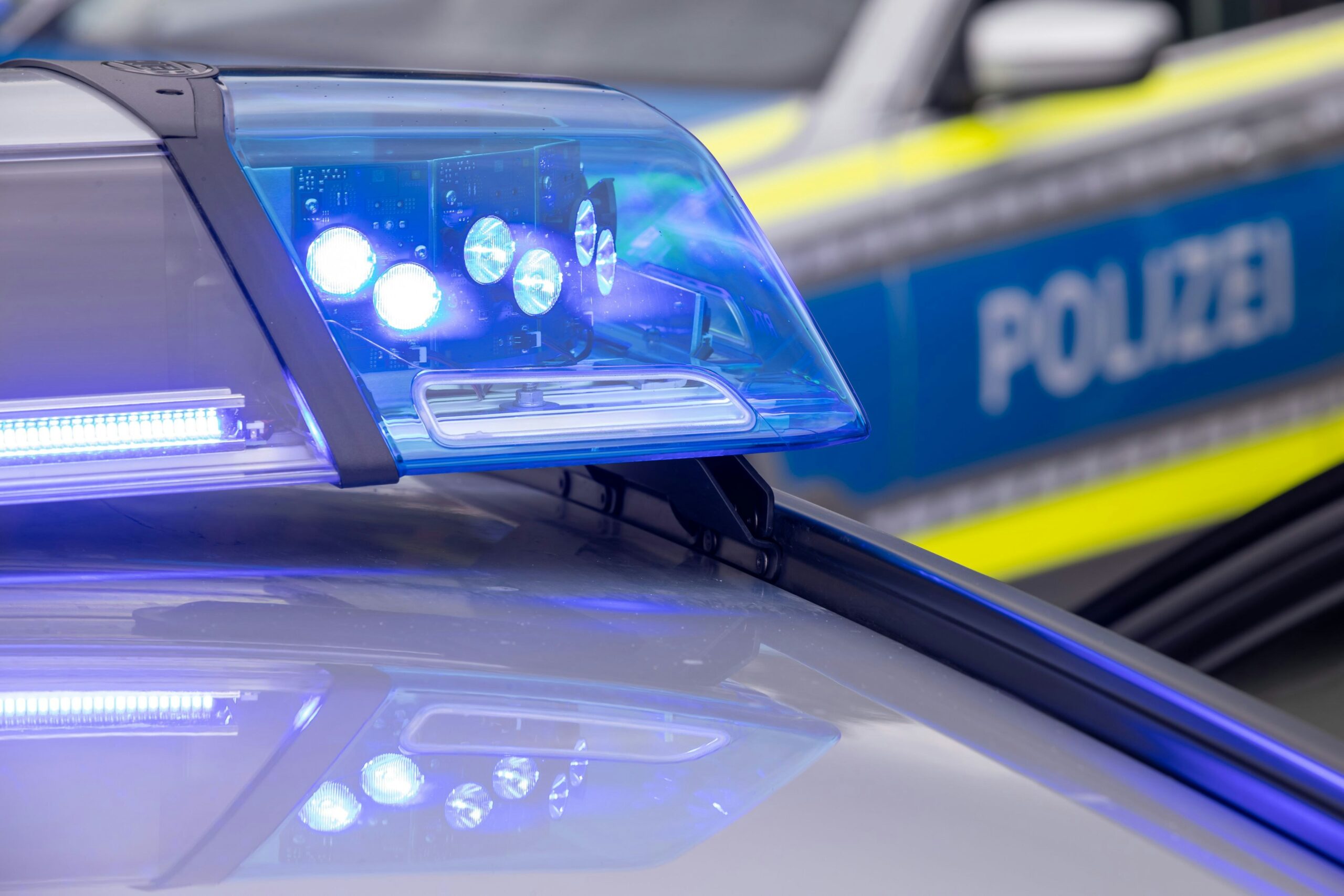 Großeinsatz am Wochenende: Polizei bereitet sich auf „Kölner Lichter“ und mehrere Demonstrationen vor