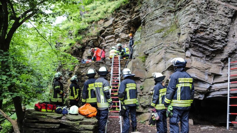 Tragischer Vorfall in Bayern: Mann stirbt in Kletterpark – Frau findet nach Stunden seine Leiche