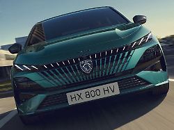 Krallen geschärft dank Update: Peugeot 308 kommt geliftet und mit größerer Reichweite