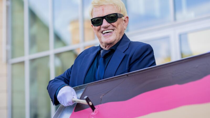 „Handel zittert vor meiner Deutschland-Schokolade“: Heino kassiert Absagen zum Verkaufsstart