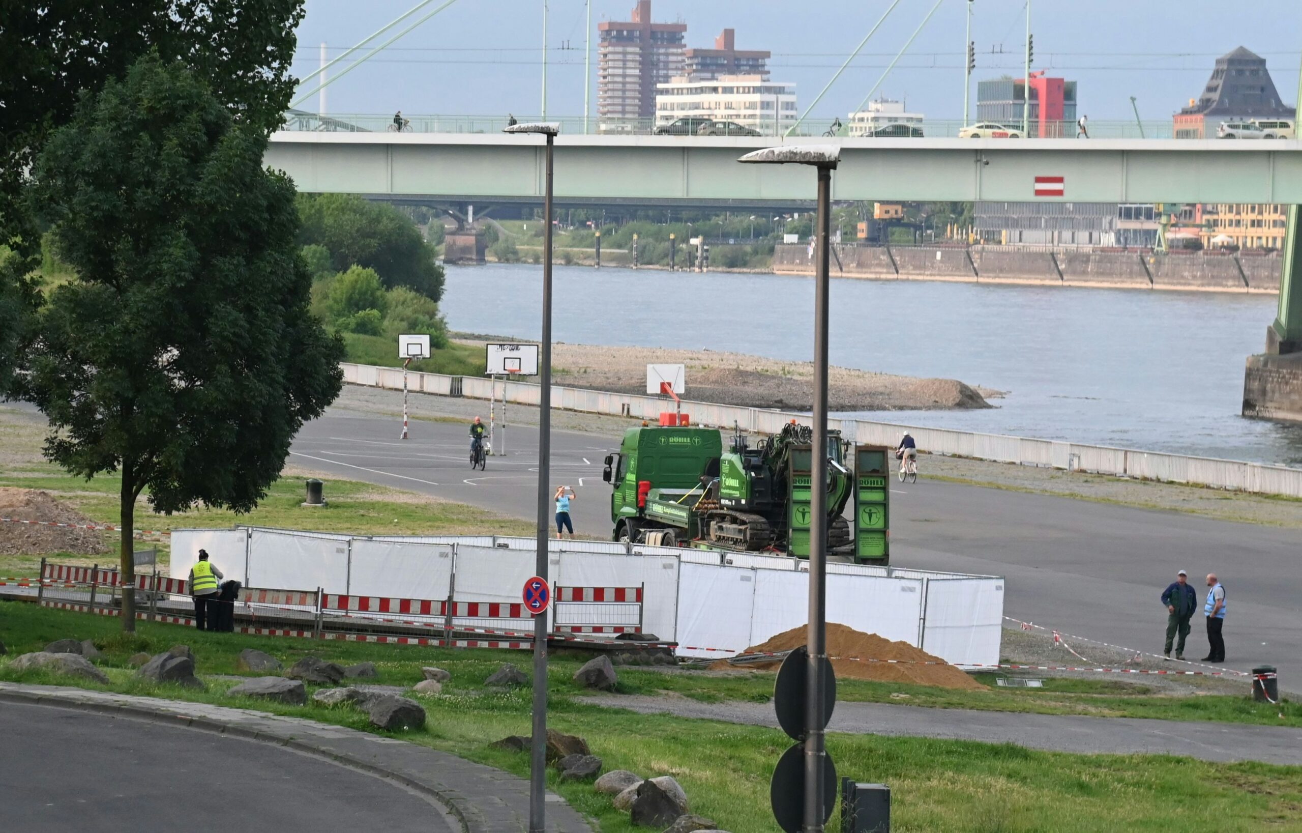 Einblicke in die Arbeit der Stadtverwaltung: Bombenfunde, Kommunalwahlen – Stadt Köln startet Podcast