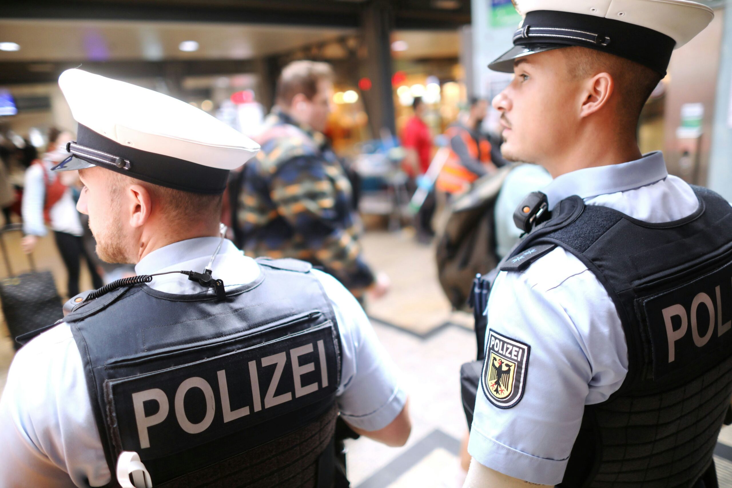 Kölner Lichter: Bundespolizei korrigiert Falschmeldung zu Glasflaschenverbot