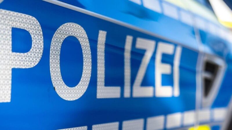 Unbekannter zersticht Reifen an BMW