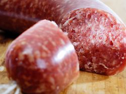 Ermittlungen laufen: Kommen Ehec-Infektionen von einer Zwiebelmettwurst?