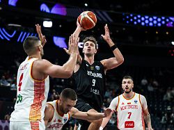 Starker Start in Basketball-EM: Statement: Weltmeister Deutschland überrollt Montenegro