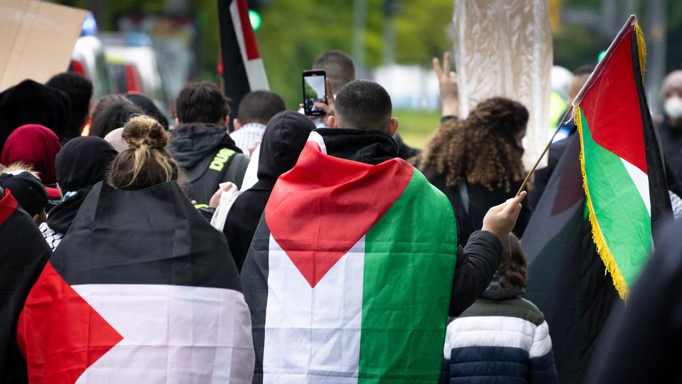 Verwaltungsgericht: Pro-palästinensische Demo in Frankfurt darf stattfinden