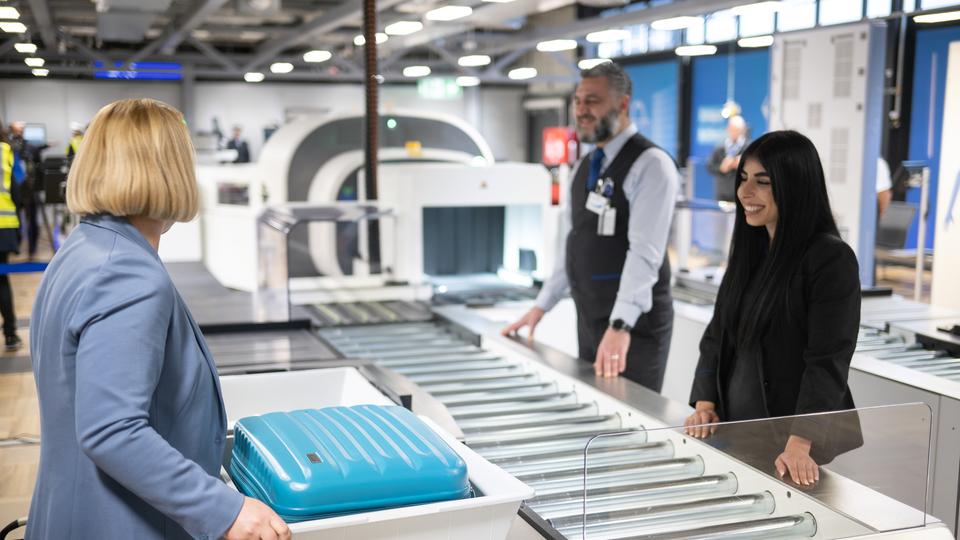 Neue Scanner: Flughafen Frankfurt lockert Flüssigkeitsregeln fürs Handgepäck
