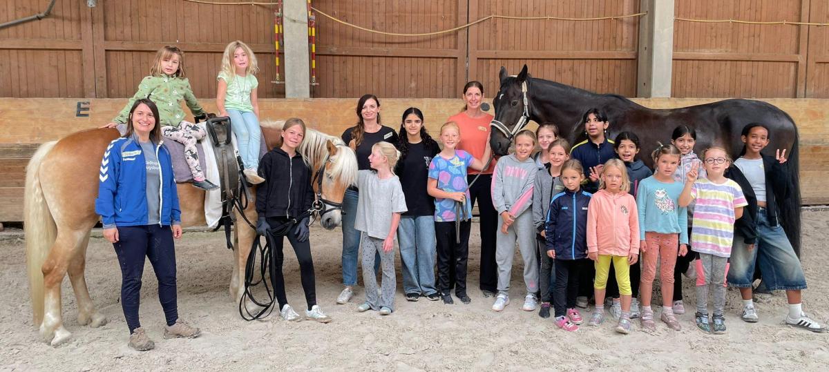 Drei Tage rund uns Pferd: Ferienprogramm für Kinder mit und ohne Fluchthintergrund