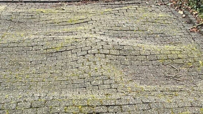 Beeinträchtigung der Verkehrssicherheit in Schwalmtal: Baumaßnahmen im Cleeracker und an der Polmansstraße