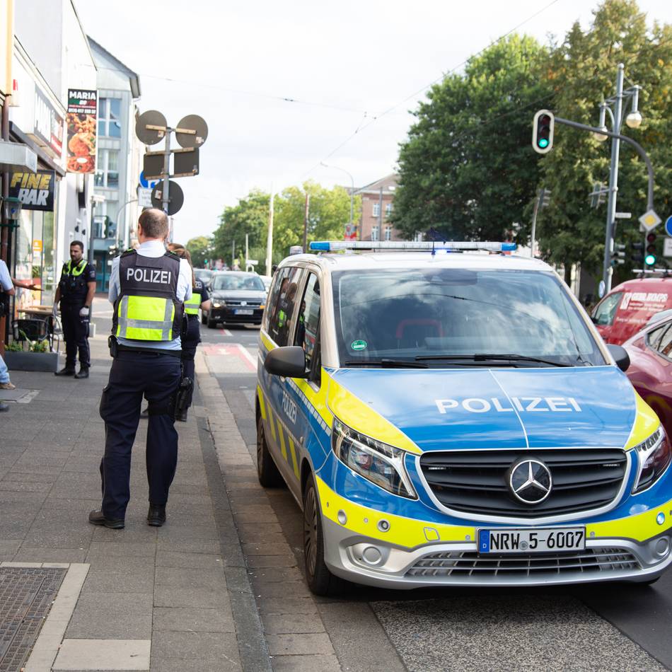 Kapitaldelikt am Platz der Wiedervereinigung in Krefeld: Staatsanwaltschaft ermittelt wegen versuchten Totschlags