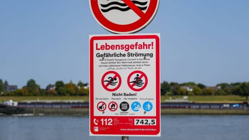 Dringliche Entschidung des Stadtrats: Badeverbot im Rhein in Dormagen beschlossen