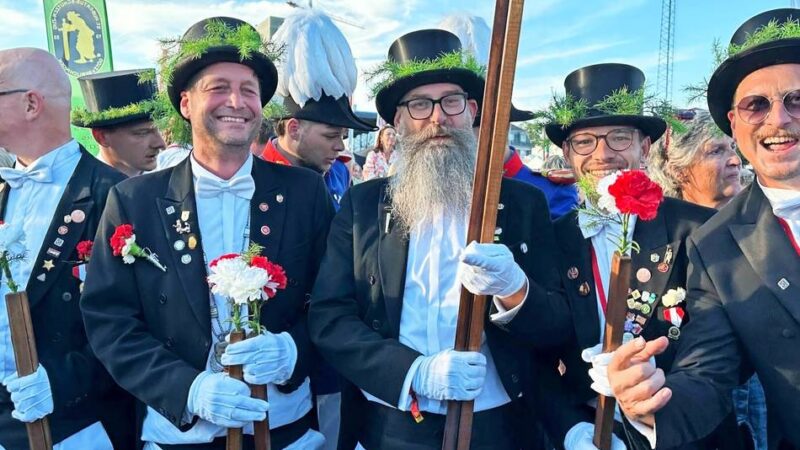 Neusser Königszug „Nüsser Divergenten“: „Eure Vielfalt bereichert uns“