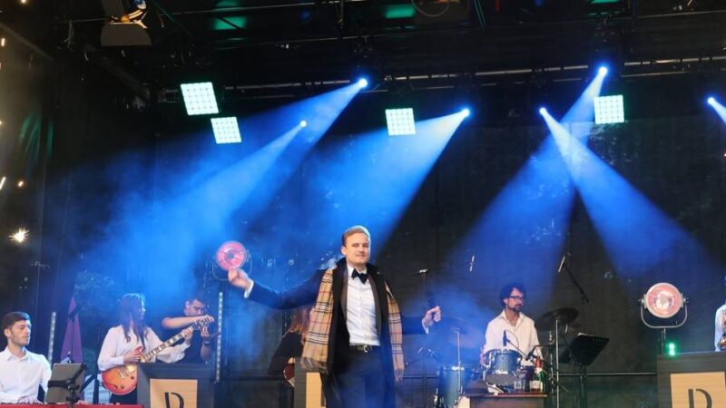 Veranstaltung im Finlay-Park in Grevenbroich: „Konzert im Park“ lockt 350 Besucher an