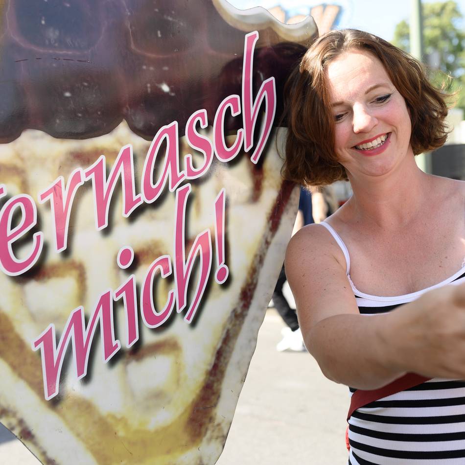Tipps und Tricks für Erinnerungsfotos: So gelingen perfekte Selfies auf der Neusser Kirmes