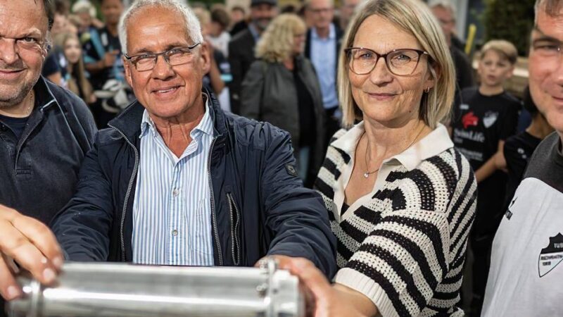 Meilenstein am Schlangenberg: Grundstein für neue Kabinen bei TuSpo Richrath gelegt