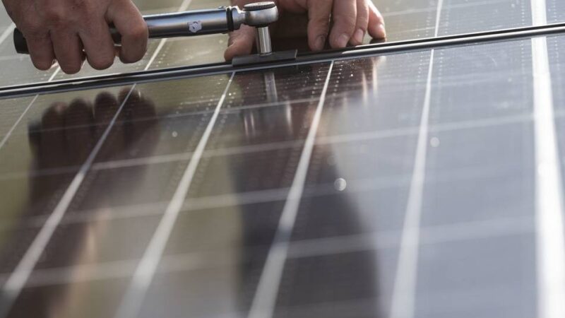 Viele Geschädigte aus Leverkusen und Region: Polizei ermittelt gegen Solarnia wegen Betrugsverdachts