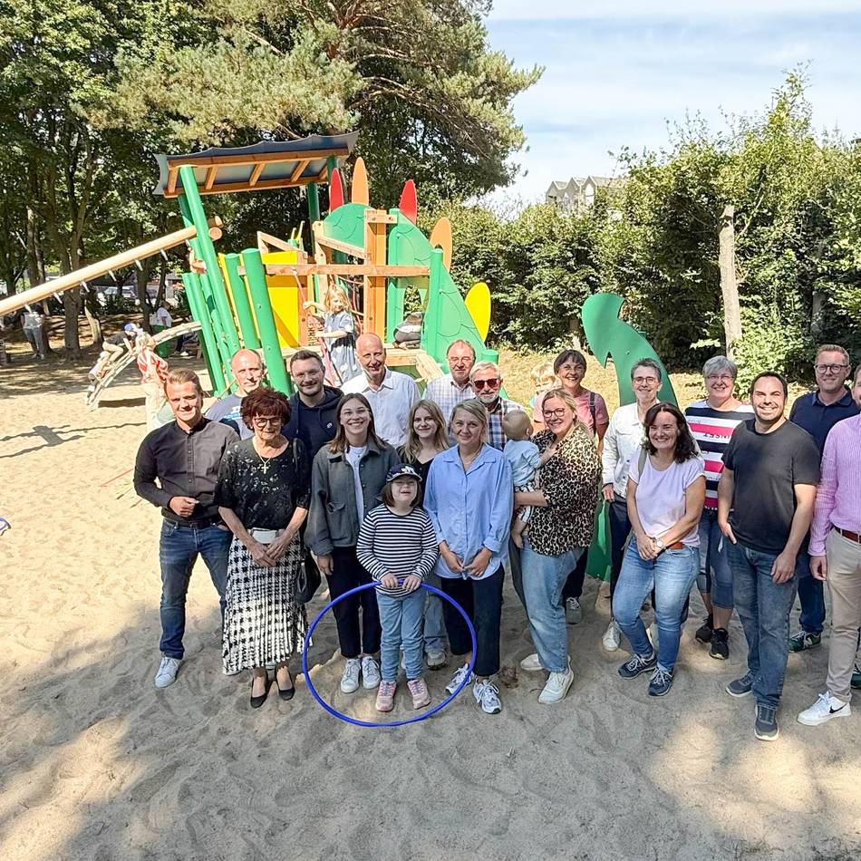 Erneuerte Freizeitfläche in Grevenbroich: „Drachenspielplatz“ in Elfgen bietet auch Geräte für Kleinkinder