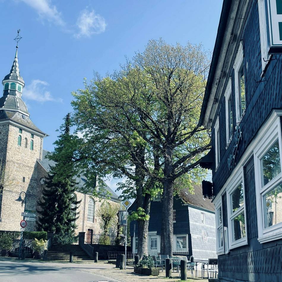Volkshochschule Bergisches Land: Planwagenfahrt mit Bergischer Kaffeetafel