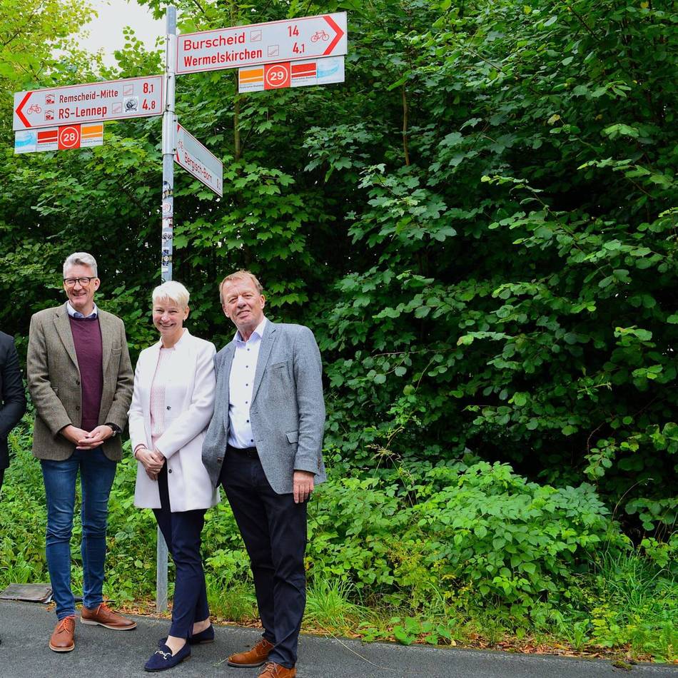 Nahverkehr im Bergischen Land: Schnelle Verbindung nach Köln – Machbarkeit wird geprüft