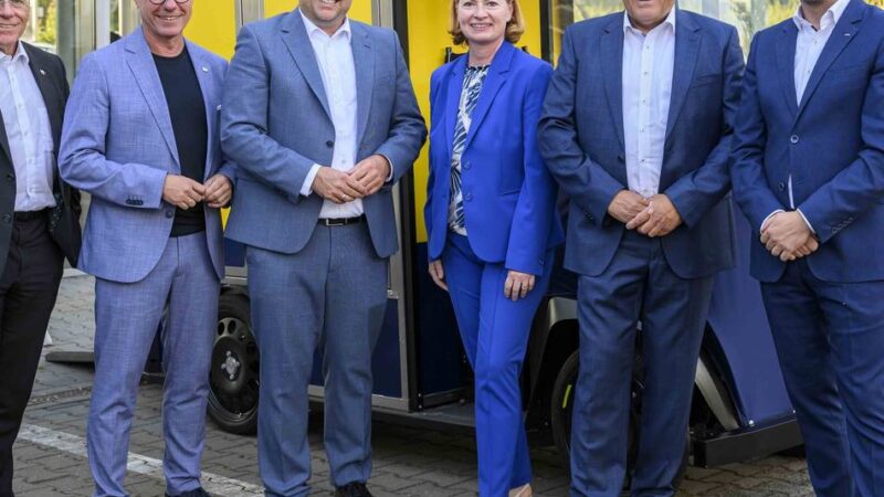 MIT und CDU laden in Kaarster Autohaus: Die Zukunft der Mobilität ist elektrisch