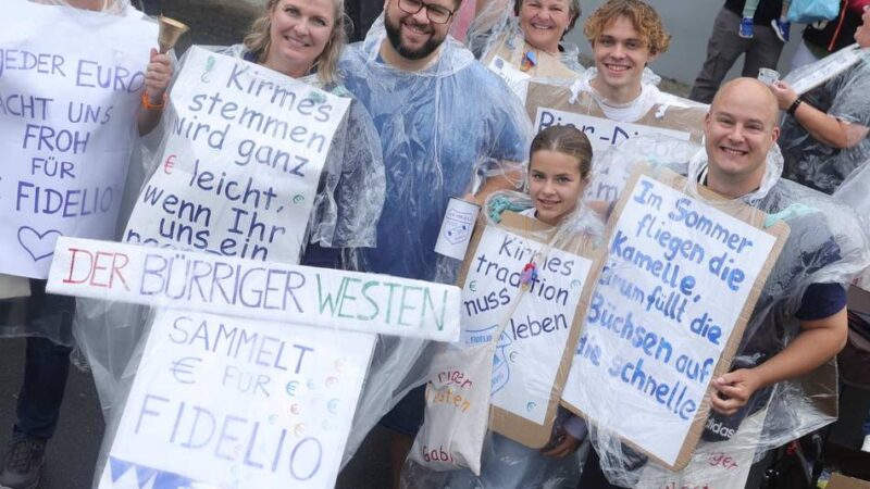 Kirmes mit Hahneköppen: Bürriger kämpfen um ihren Umzug