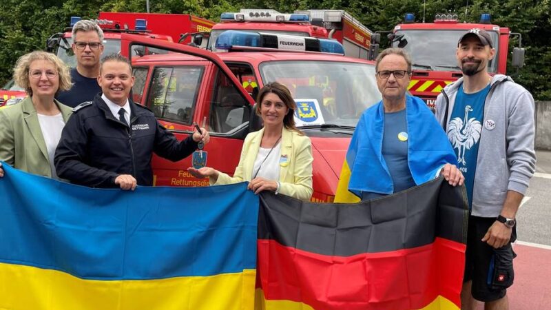 Engagement in Mettmann: Feuerwehr-Fahrzeug als Spende für die Ukraine