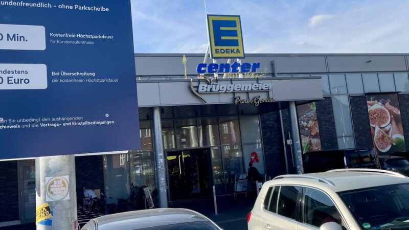 Edeka-Parkplatz in Geldern: Mehr freies Parken sollte machbar sein
