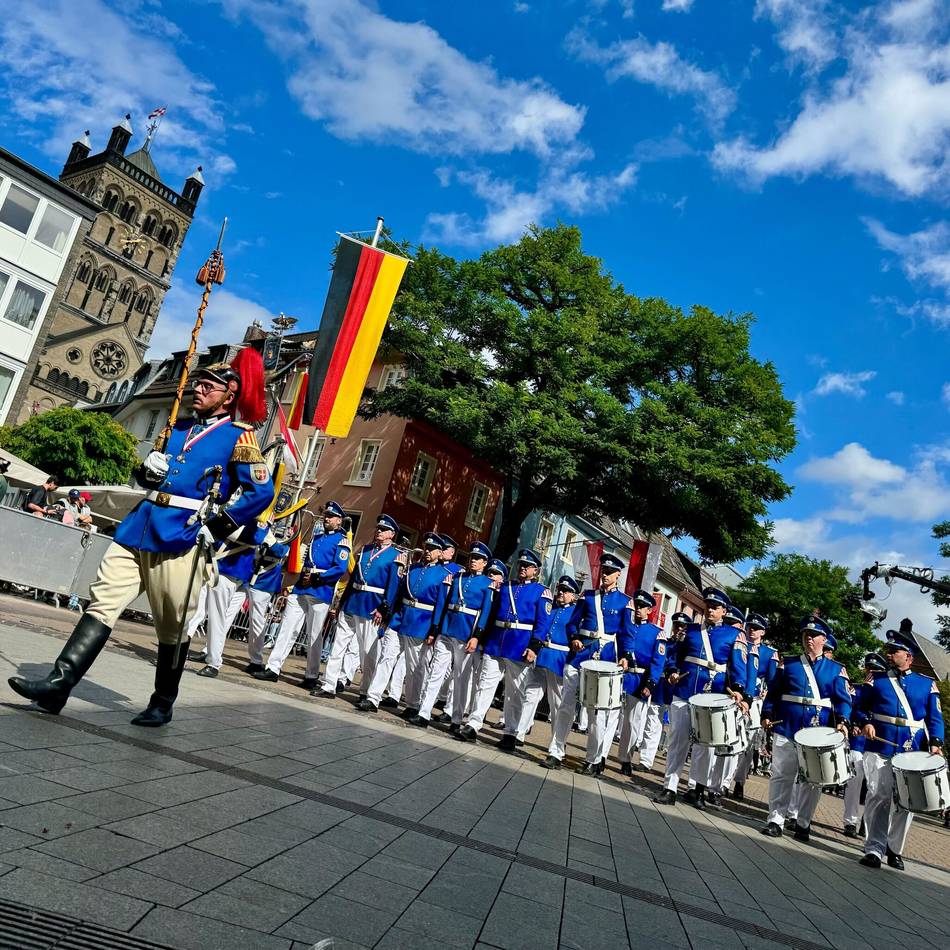 Königsparade 2025: Ein Sonntag der großen Gefühle in Neuss