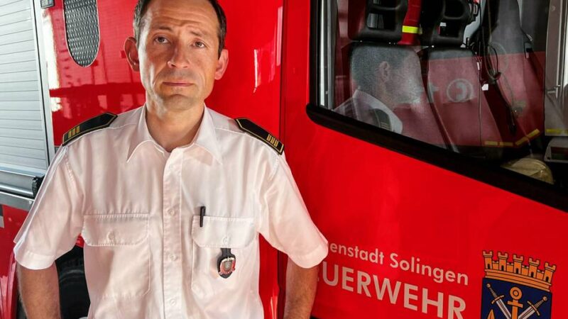 Ein Jahr nach Anschlag in Solingen: Feuerwehrchef tief bewegt – „wie selbstlos viele Menschen agiert haben“