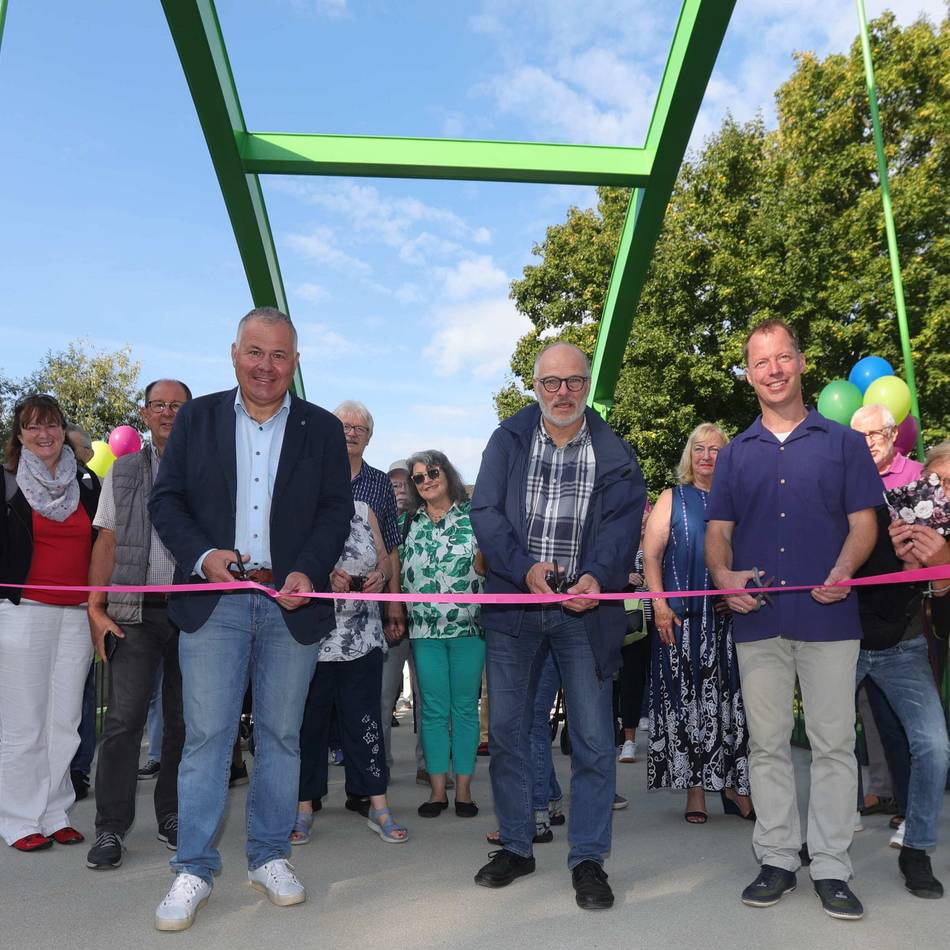 Von der Postwiese zum Rathausvorplatz: Henley-Brücke ist wieder eröffnet