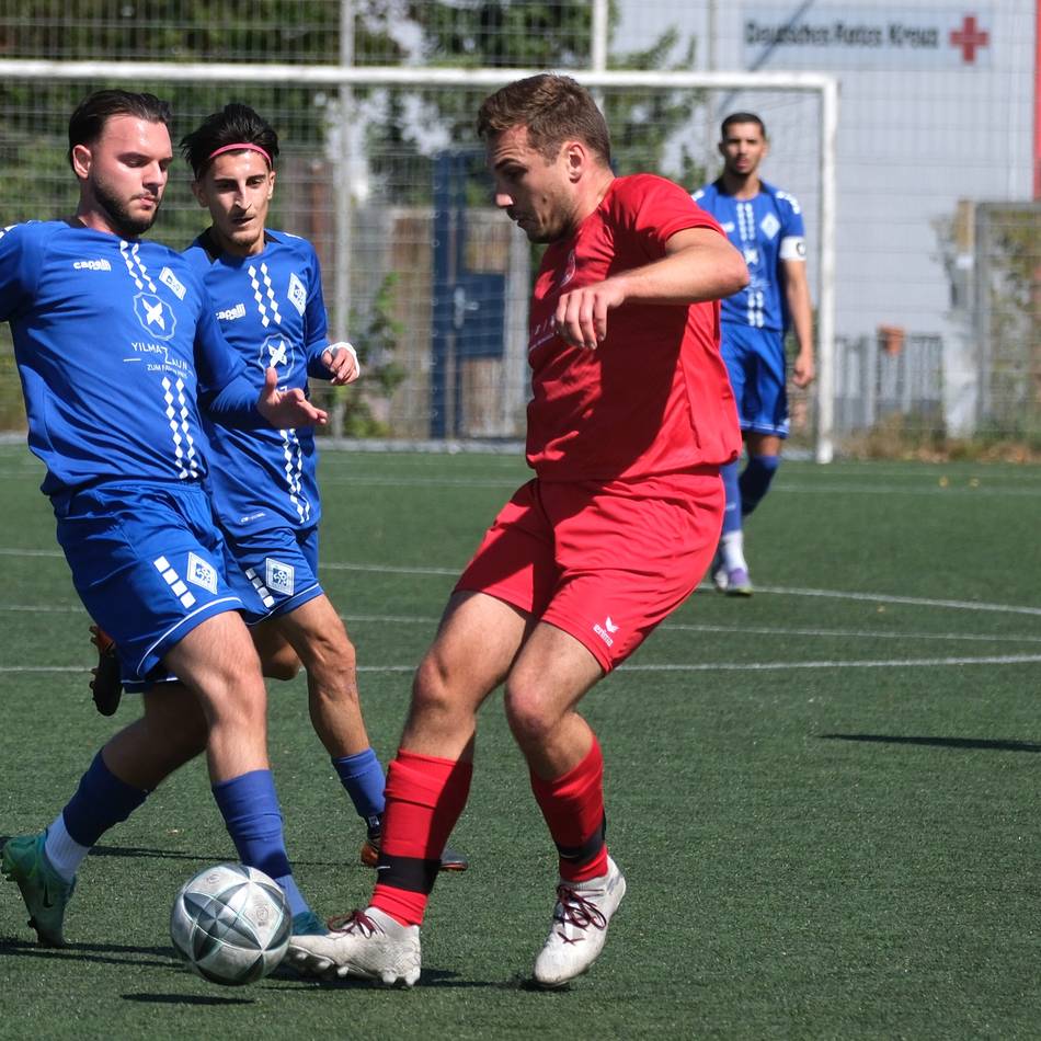 Derby in der Fußball-Kreisliga A: Dramatische Nachspielzeit zwischen RWL und ASV