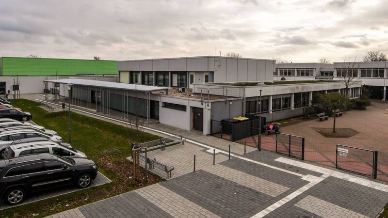 „Am Ende vielleicht 12 Millionen verzockt“: Kerkener Politik setzt klares Zeichen im Schulstreit – Möcking warnt vor Alleingang