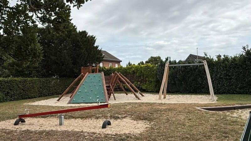 „Spielen in praller Sonne ist gesundheitsgefährdend“: Weitere Spielplätze in Uedem sollen beschattet werden